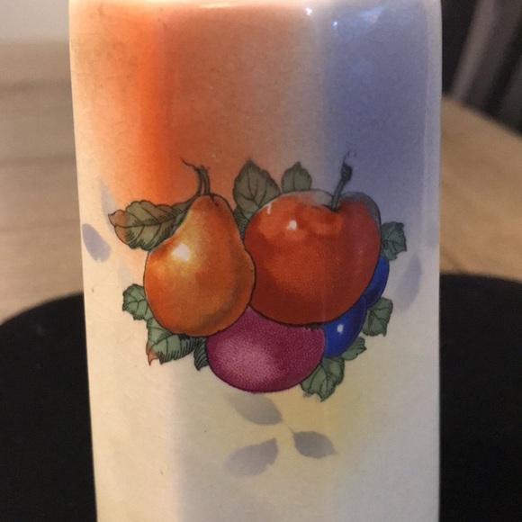 Vintage/antique sugar shaker caster muffineer. Very good condition fruit pattern - Picture 2 of 11